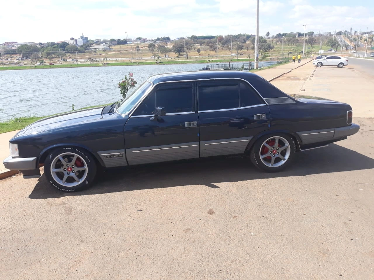 Opala - Foto da lateral motorista